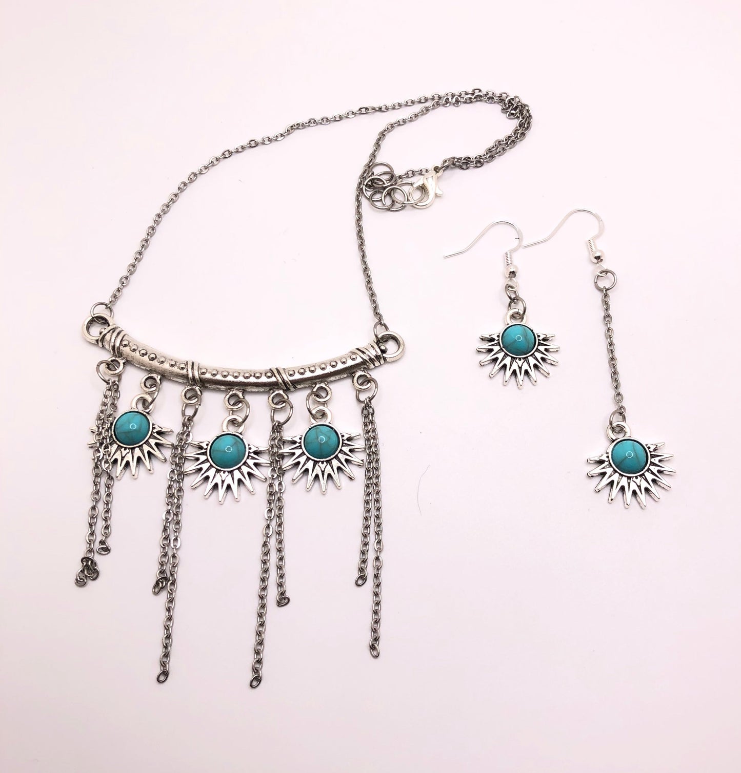 Western Arc Focal and Fringe Necklace Set